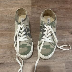 Steve Madden Camo Shoes
